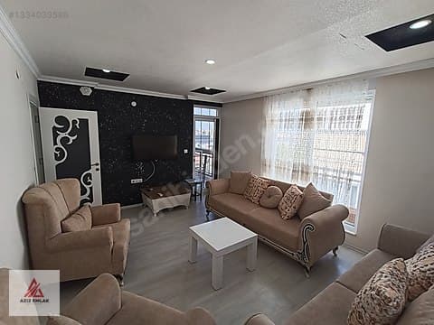 GAZİ MAHALLESİNDE TRAMVAY DURAGINA 50 MT KATTA ASANSÖRLÜ 2+1 — 1