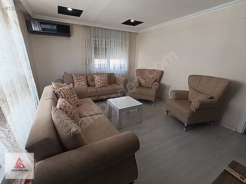 GAZİ MAHALLESİNDE TRAMVAY DURAGINA 50 MT KATTA ASANSÖRLÜ 2+1 — 2