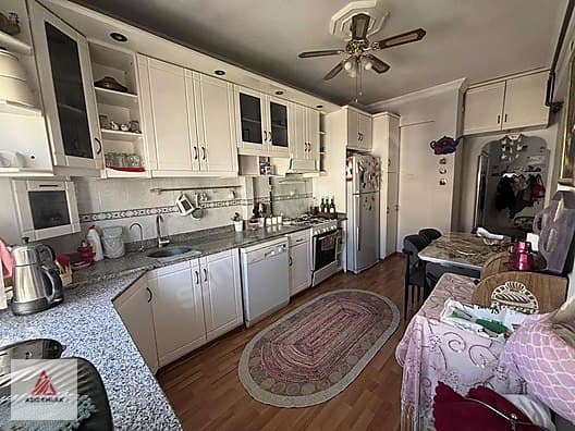 GÜVENLİK MAHALLESİNDE ARAKAT SATILIK 3+1 DAİRE — 3