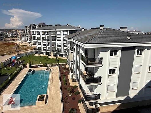 AYANOĞLU MAHALLESİNDE LÜKS SİTEDE 2+1 — 2